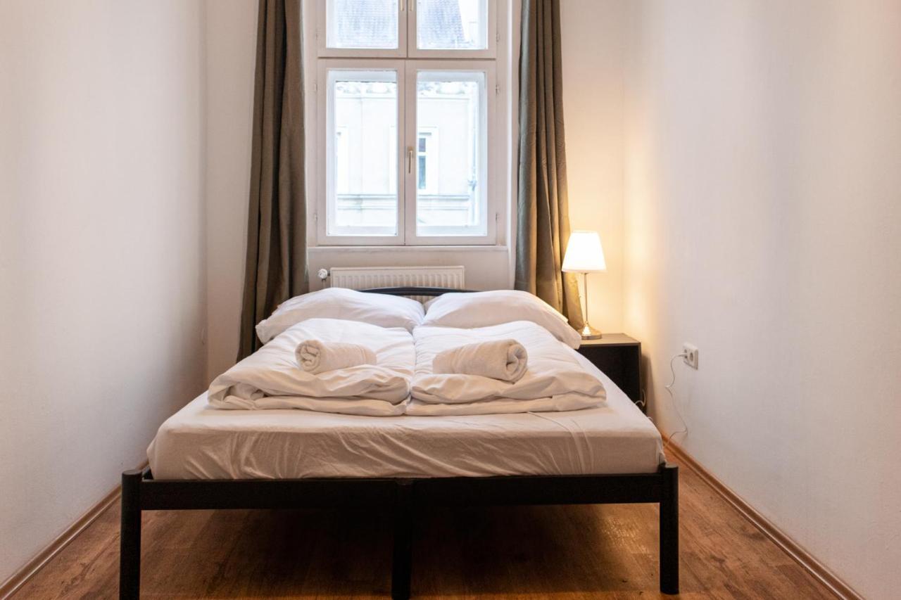 Spacious 2Br Apt.-Near Wiener Stadthalle Exterior photo