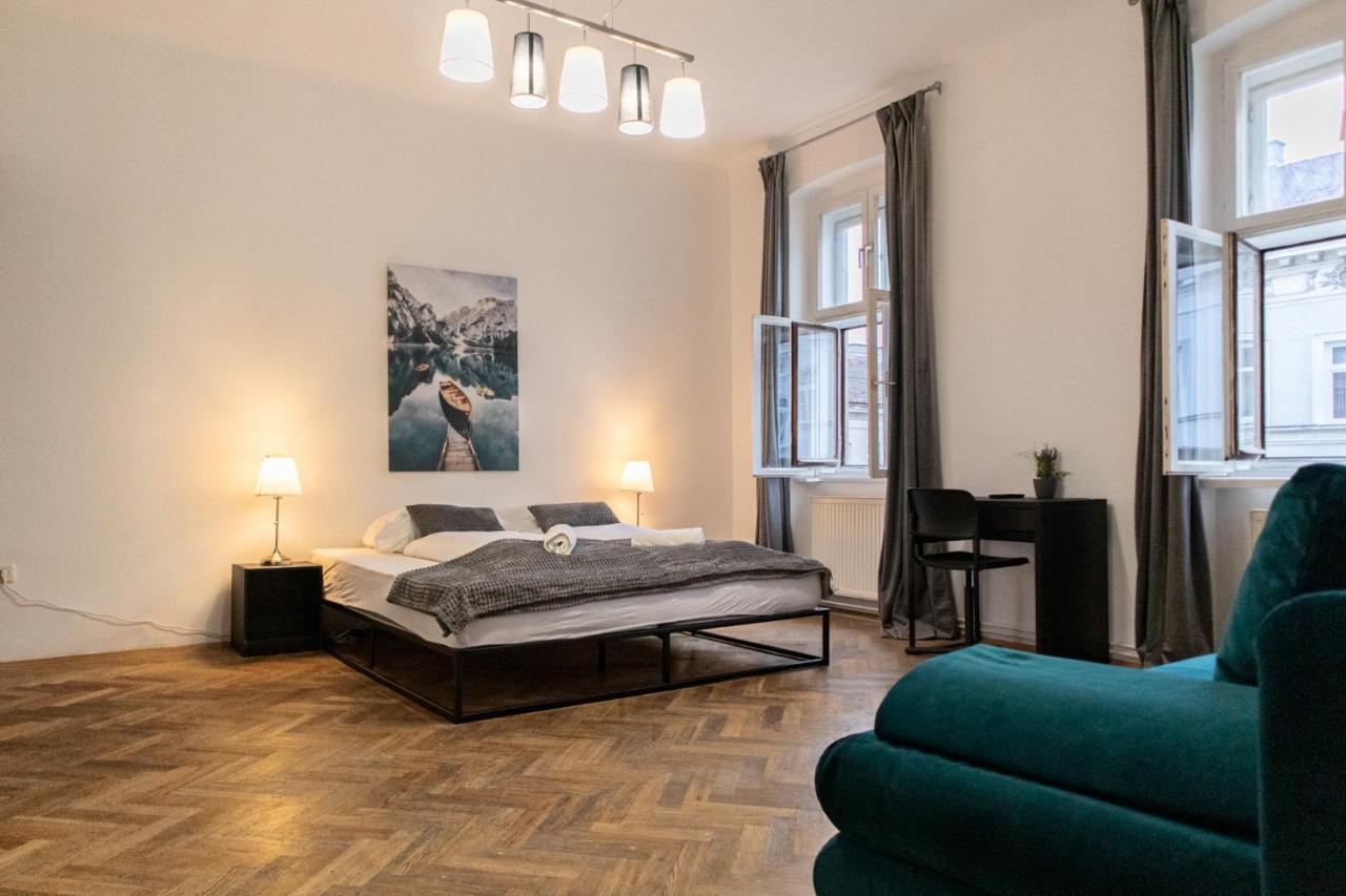 Spacious 2Br Apt.-Near Wiener Stadthalle Exterior photo